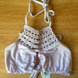 NWT Frankie’s Bikinis Mimi Top in Lavendar